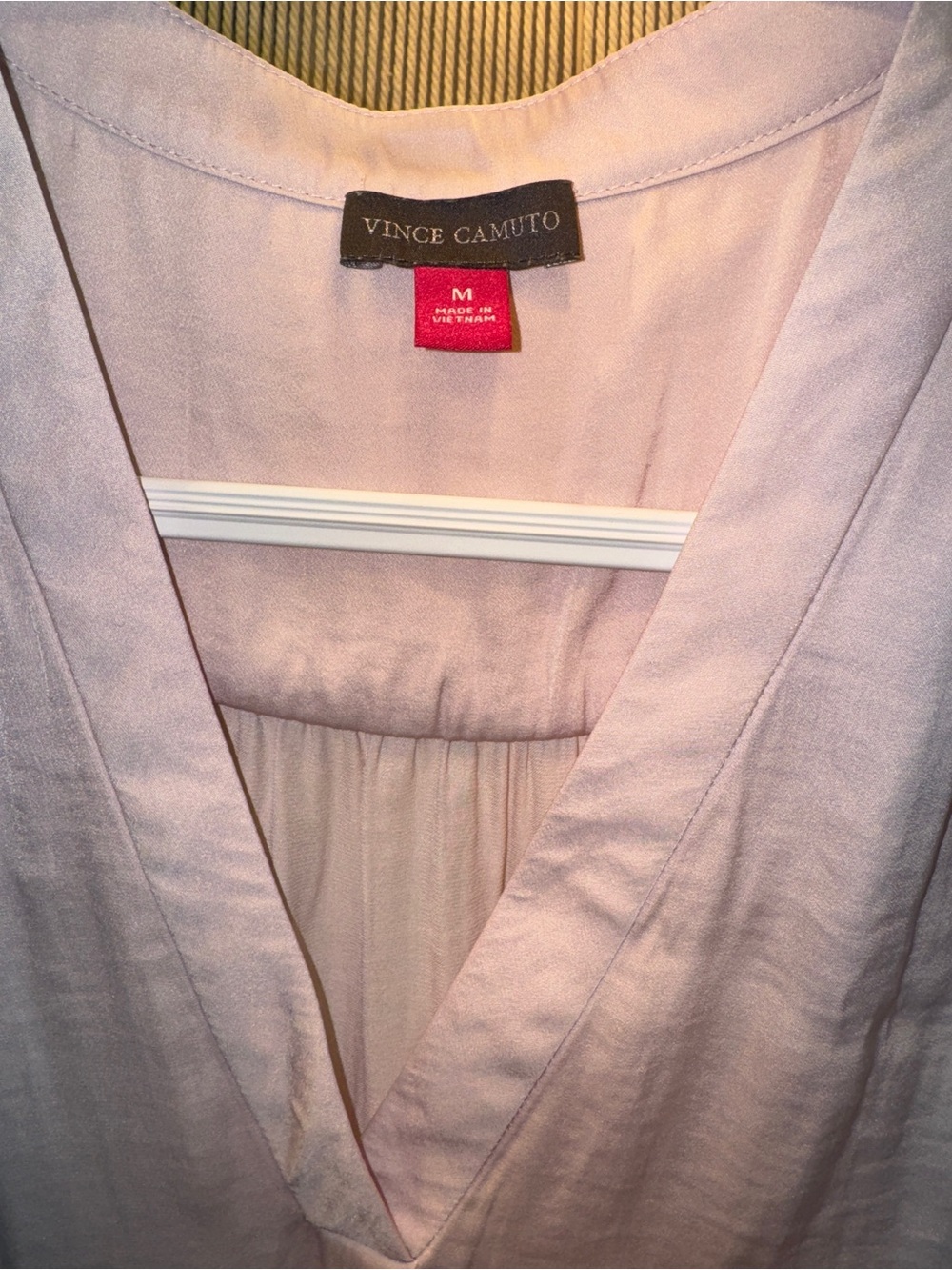 Vince Camuto Blush V-Neck Sleeveless Camisole - Picture 4 of 11